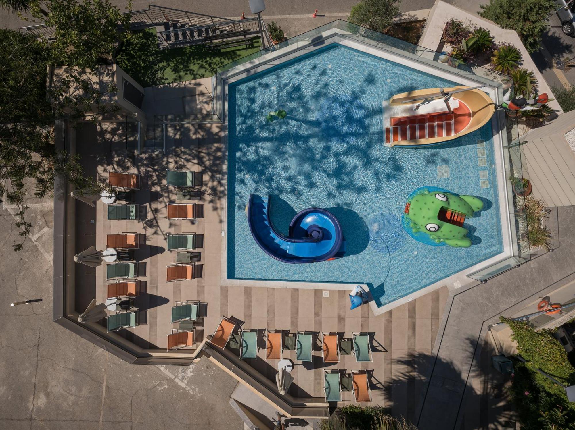 Minos Hotel Rétino Exterior foto